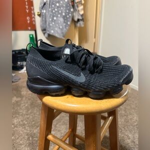 Vintage Nike air VaporMax Flyknit 3.0 “triple black” 2019 size 9.5